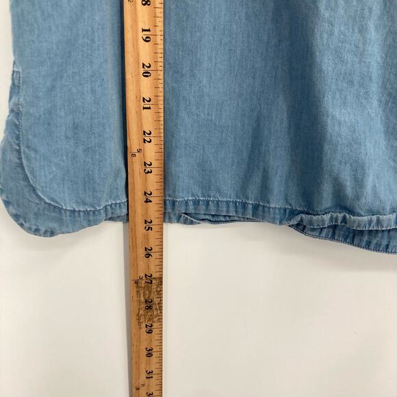 J. Crew Chambray Ombré Sleeveless 1/2 Button Pop Over Coastal Casual 6 - Picture 8 of 9